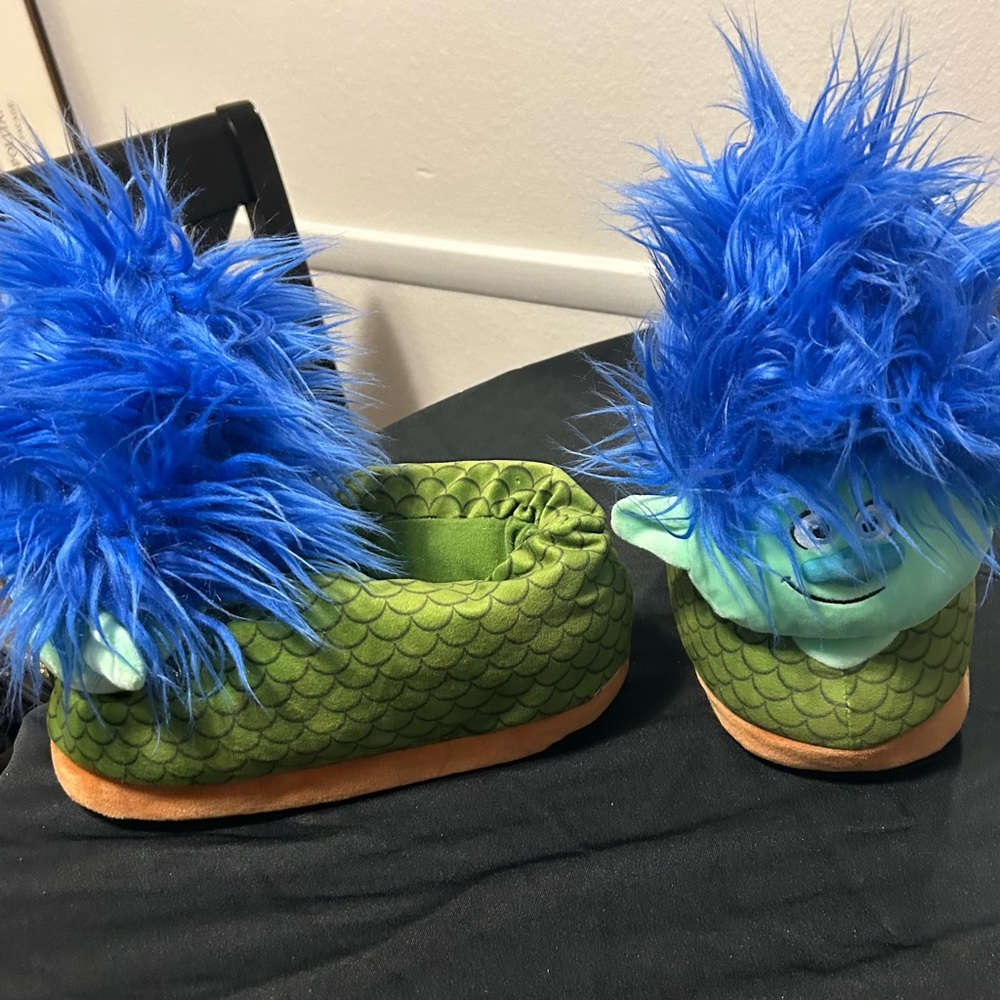 Slippers Vibrant Troll Character Slippers 10 1/2 Excellent shape👍👍 unisex